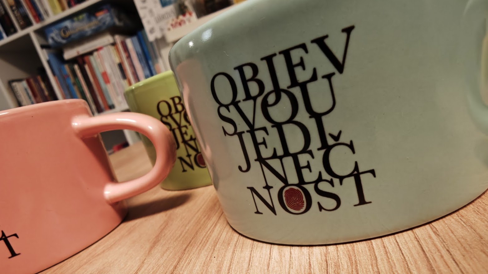 Stylové hrníčky k vydané knize